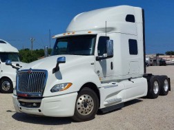 2019 International Lt625